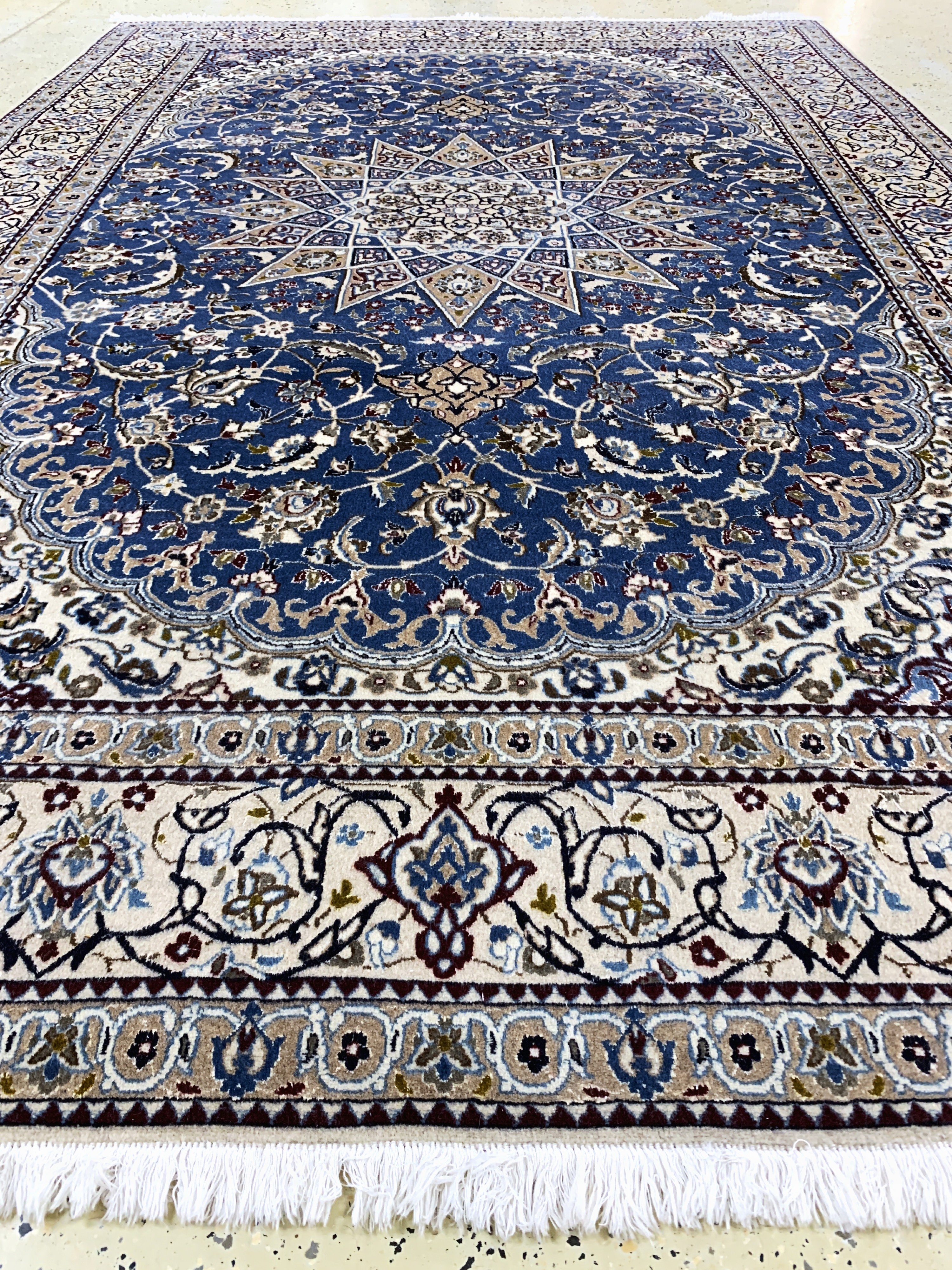Detail f: Nain fein(9 La), Persien, Ende 20.Jhd, Korkwolle mit Seide, ca. 325 x 215 cm, gereinigt, EHZ: 2