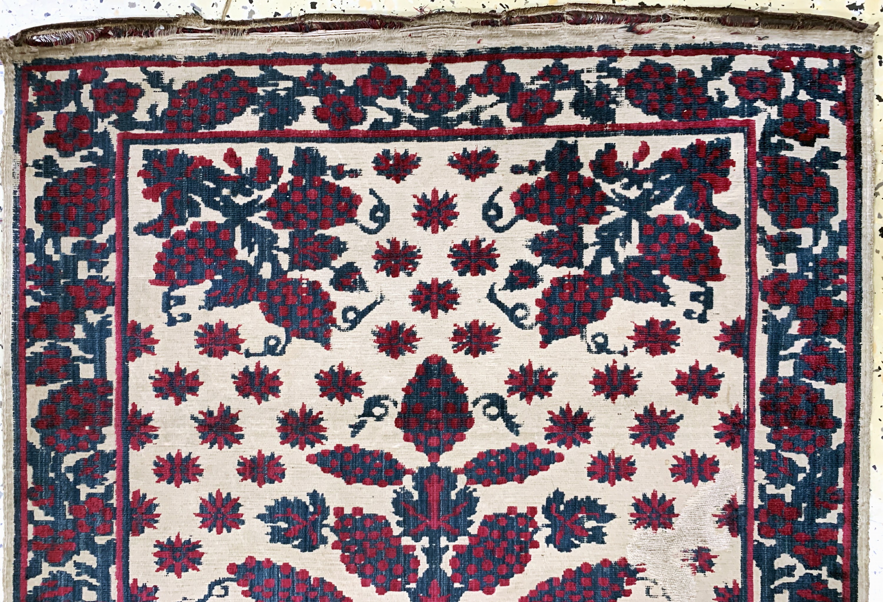 Detail a: Antike Osmanische Stickerei, 18.Jhd, Seidensamt, ca. 110 x 62 cm, EHZ: 2