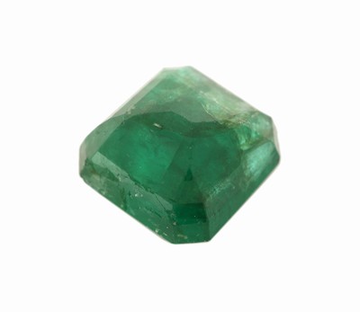 27049234b - Loser Smaragd, ca. 5.99 ct, Emerald Cut, ca. 10.56 x 10.67 x 6.46 mm Schätzpreis: 1700, ...