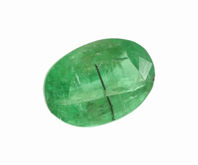 27049236a - Loser Smaragd, ca. 2.93 ct, ovalfacett., ca. 10.68 x 7.48 x 5.53 mm Schätzpreis: 1100, - ...