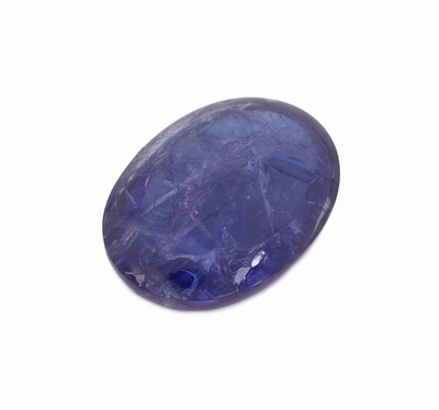 27049240b - Loser Tansanit, ca. 12.37 ct, ovaler Cabochon,ca. 16.51 x 12.02 x 7.06 mm Schätzpreis: ...