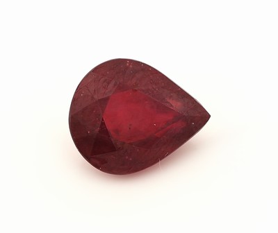 27049246a - Loser Rubin, 2.47 ct, facett. Tropfen, ca. 8.73 x 7.14 x 4.83 mm, wohl beh. Schätzpreis: ...