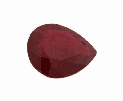 27049251a - Loser Rubin, ca. 8.10 ct, facett. Tropfen, ca.14.79 x 12.36 x 5.49 mm, Purplish Red, ...