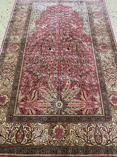 27049279d - Seiden Kayseri, Türkei, Mitte 20.Jhd, reineNaturseide, ca. 142 x 90 cm, EHZ: 1-2 ...