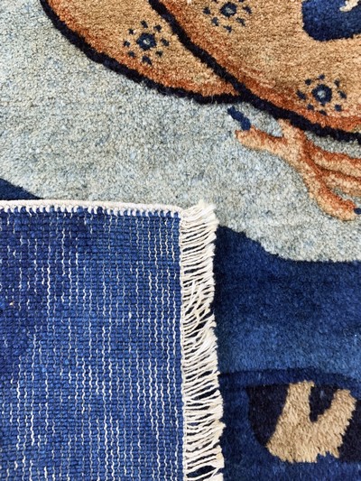 27049286e - Pao Tow´Phönyx´antik, China, um 1900, Wolle auf Baumwolle, ca. 130 x 70 cm, EHZ: 2 ...