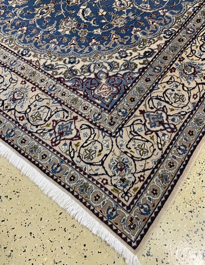 27049292a - Nain fein(9 La), Persien, Ende 20.Jhd, Korkwolle mit Seide, ca. 325 x 215 cm, ...