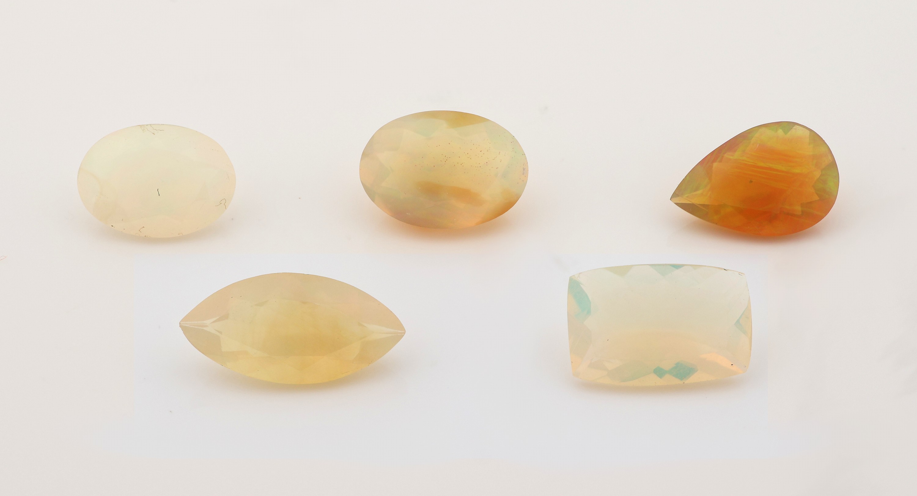 Image 27049303 - Lot 5 lose facett. Opale, zus. ca. 8.57 ct, versch. Schliffformen und Größen ...