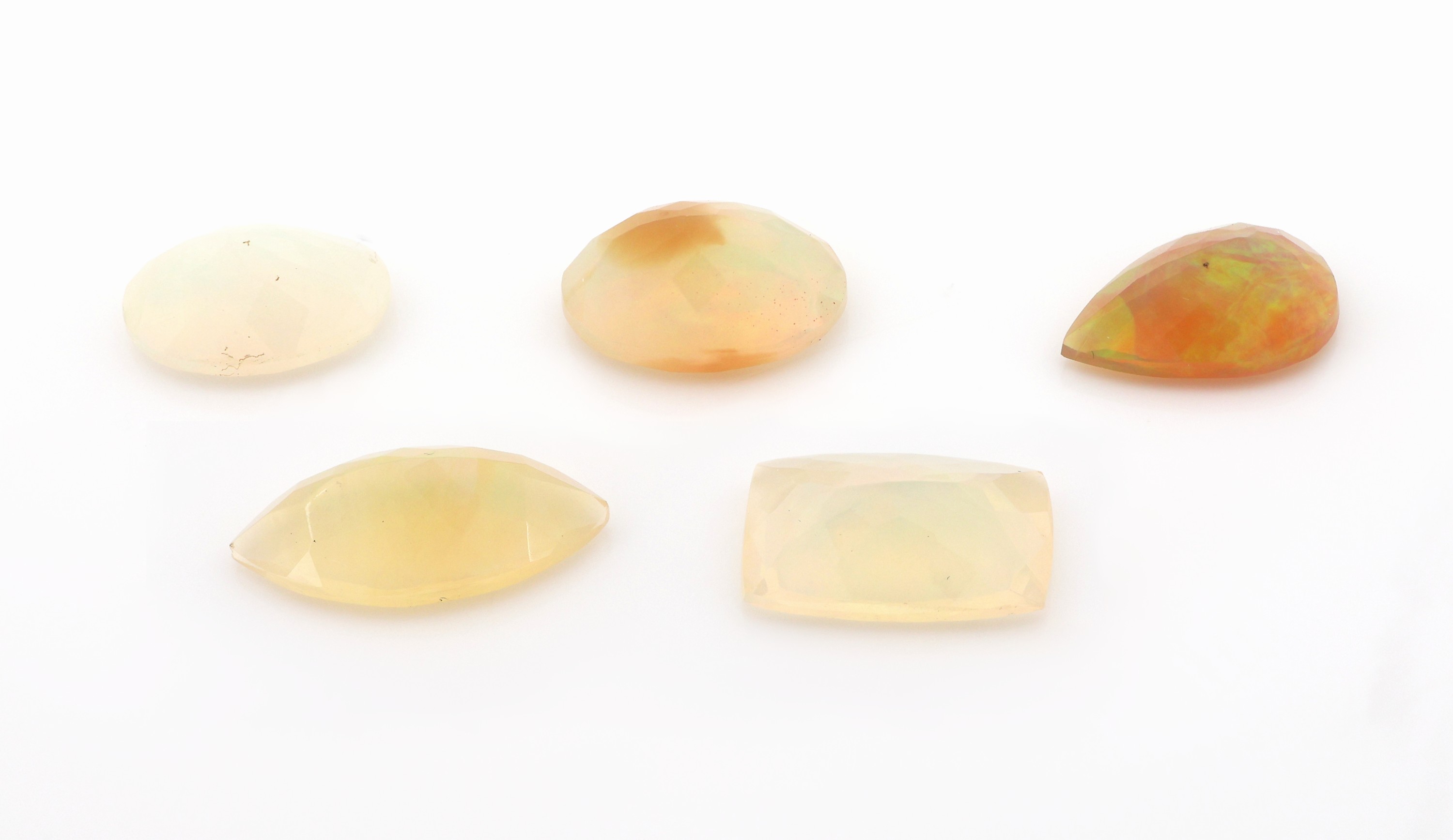 Detail a: Lot 5 lose facett. Opale, zus. ca. 8.57 ct, versch. Schliffformen und Größen