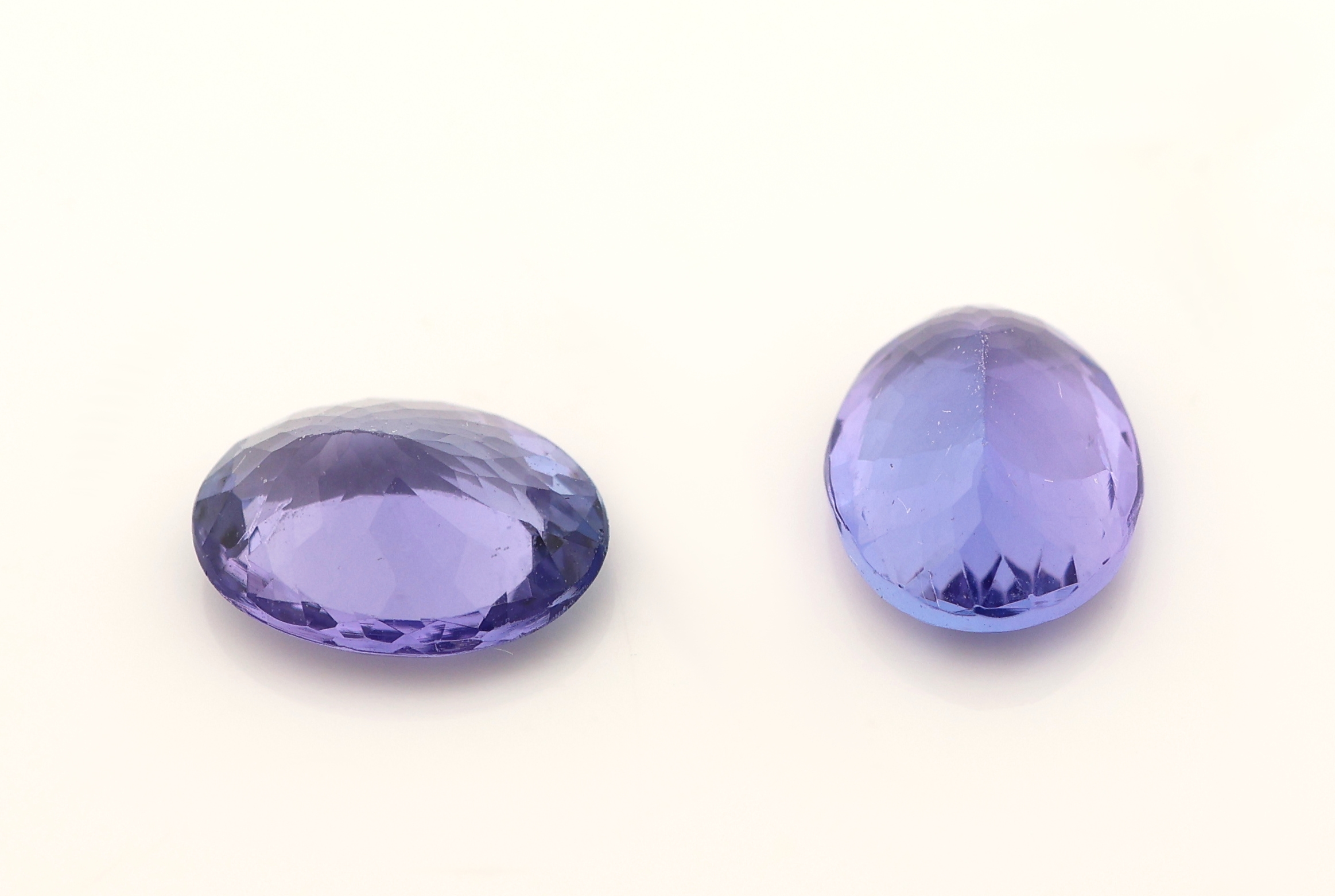 Detail a: Lot 2 lose ovalfacett. Tansanite, zus. ca. 3.34 ct