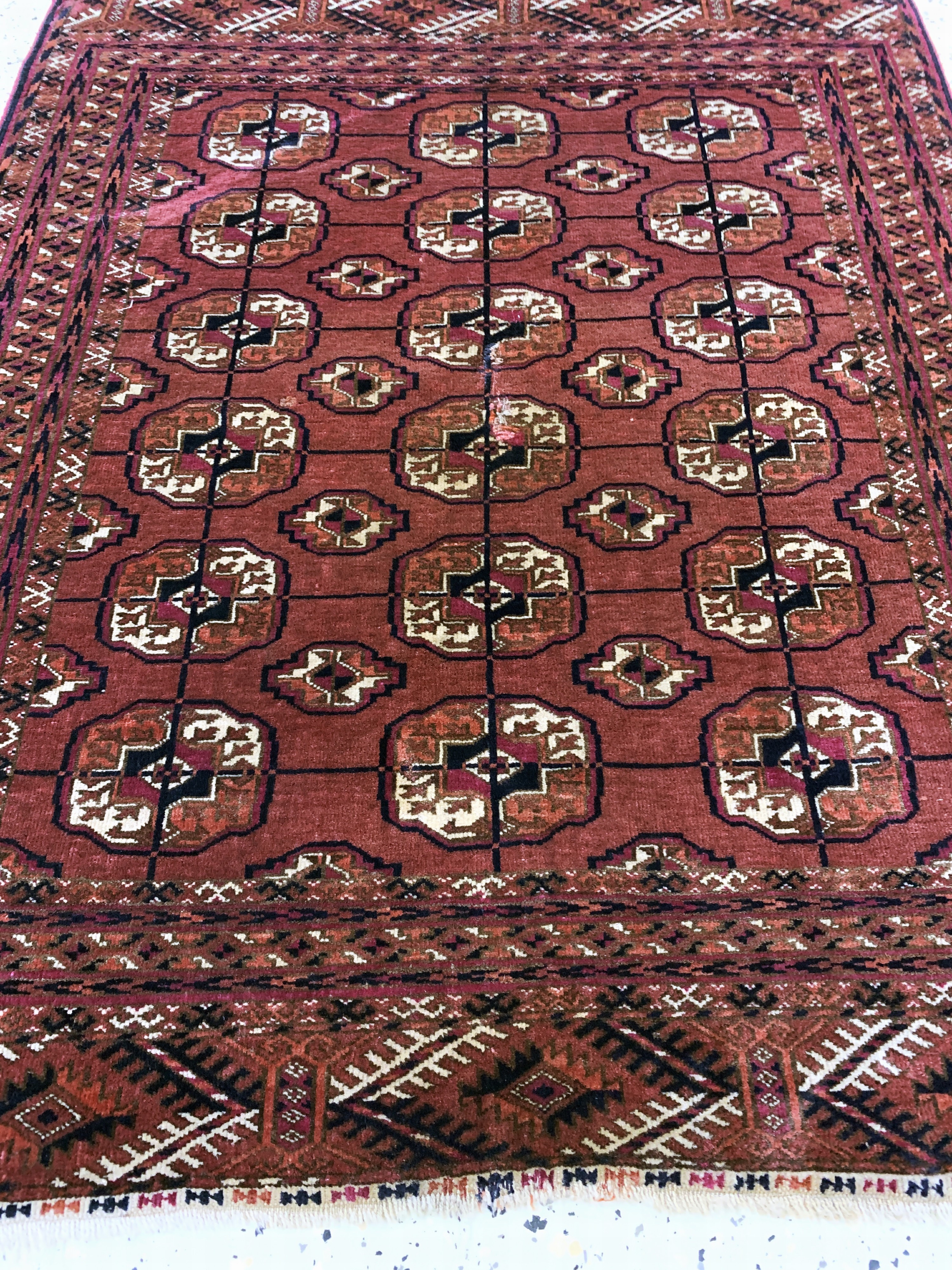 Detail d: "Herdteppich"antik, Turkmenistan, um 1900, Wolle auf Wolle, ca. 110 x 85 cm, EHZ: 2, (restauriert)