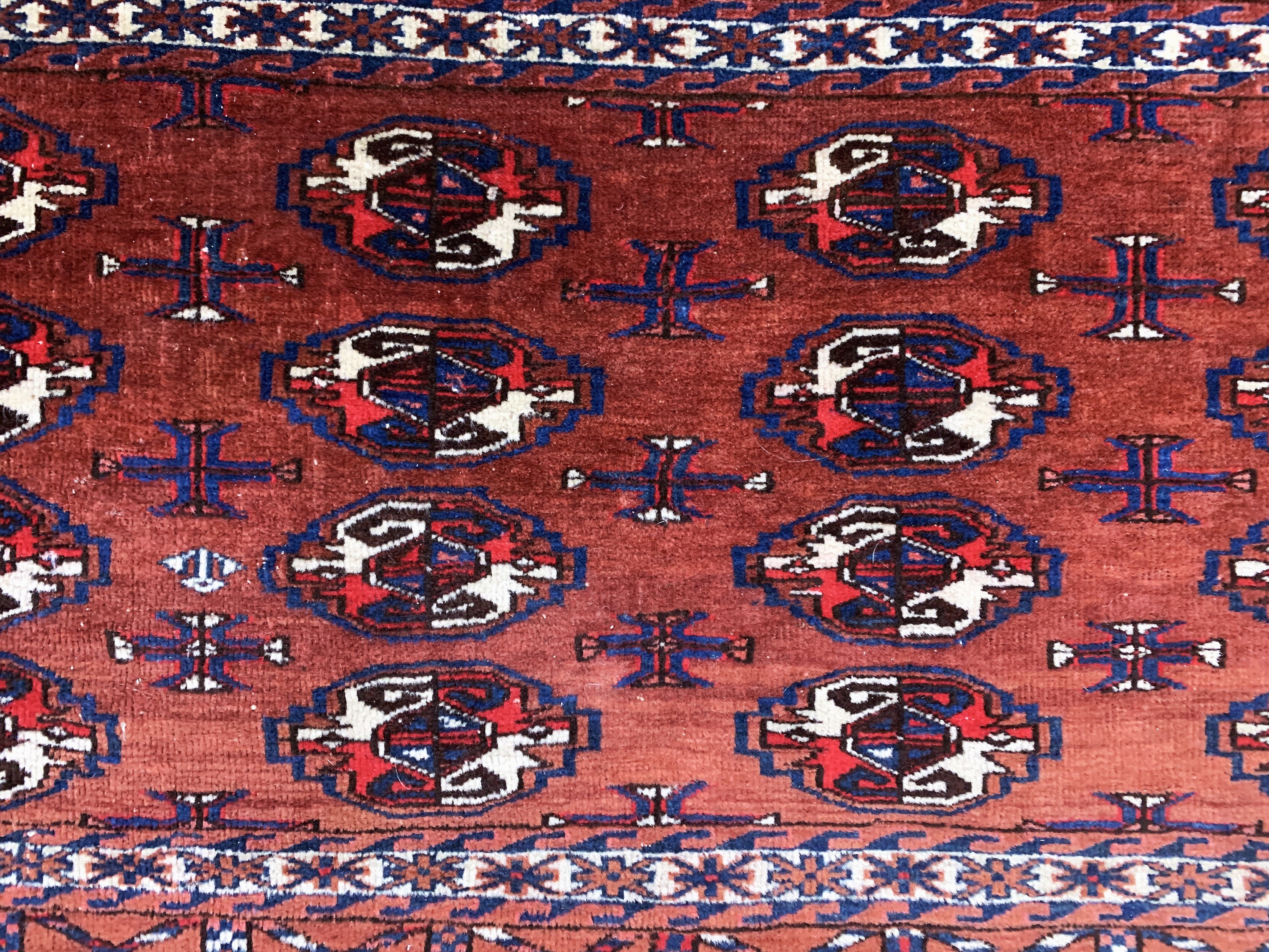 Detail c: Tekke Tschowal, Turkmenistan, Anfang 20.Jhd, Wolle auf Wolle, ca. 125 x 70 cm, EHZ:2