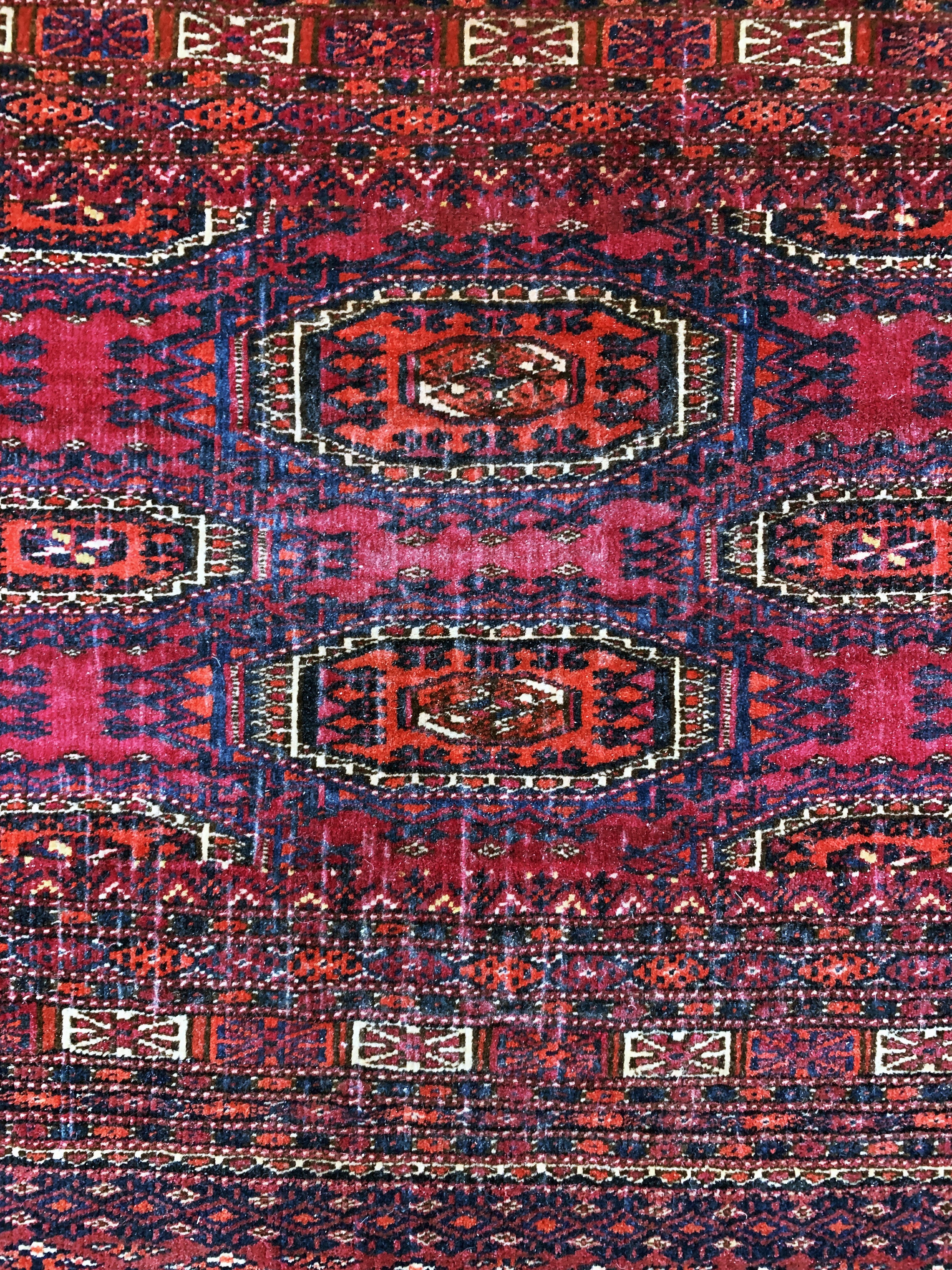 Detail d: Tekke Tschowal, Turkmenistan, um 1900, Wolle auf Wolle, ca. 160 x 72 cm, EHZ: 3