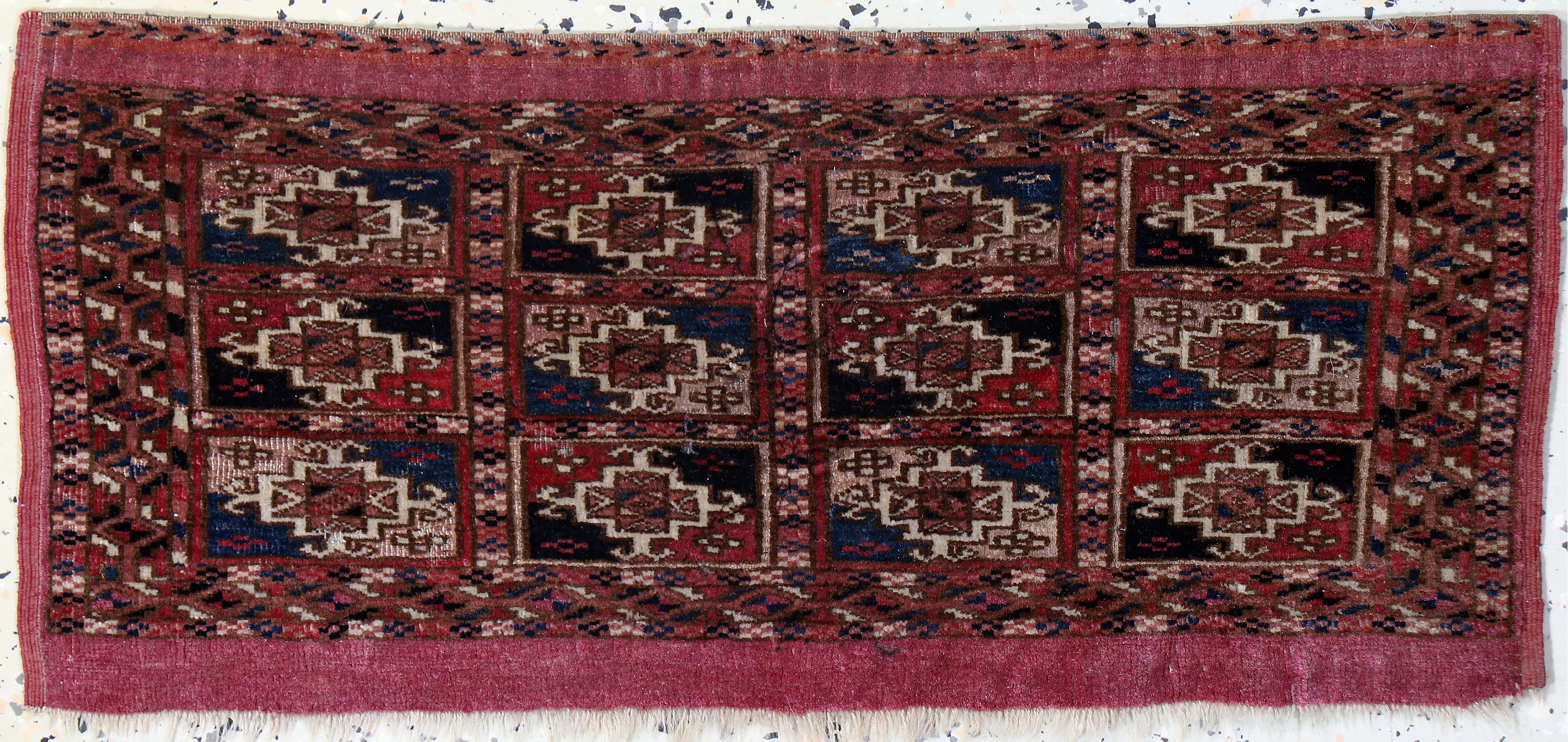 Image 27049316 - Antike Torba, Turkmenistan, 19.Jhd, Wolle auf Wolle, ca. 67 x 30 cm, EHZ: 2 ...