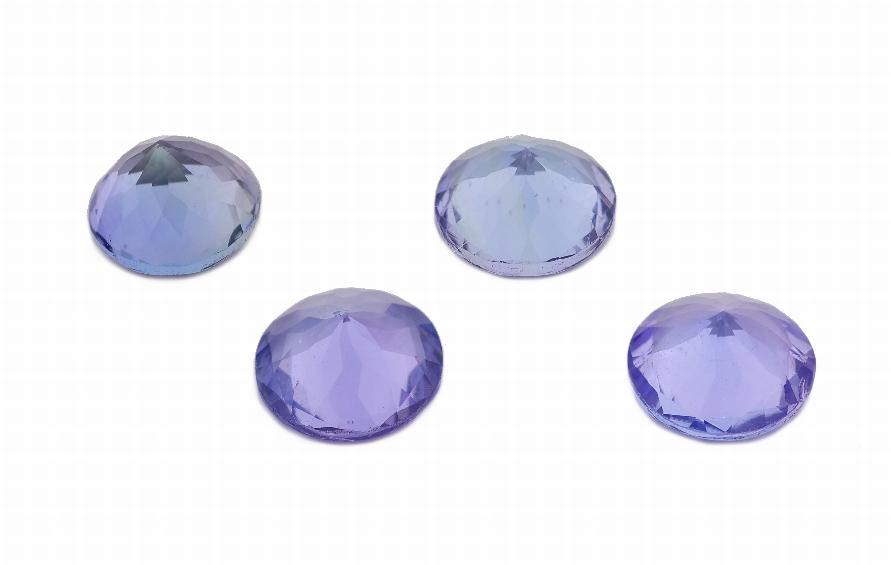 Detail a: Lot 4 lose rundfacett. Tansanite, zus. ca. 4.02 ct
