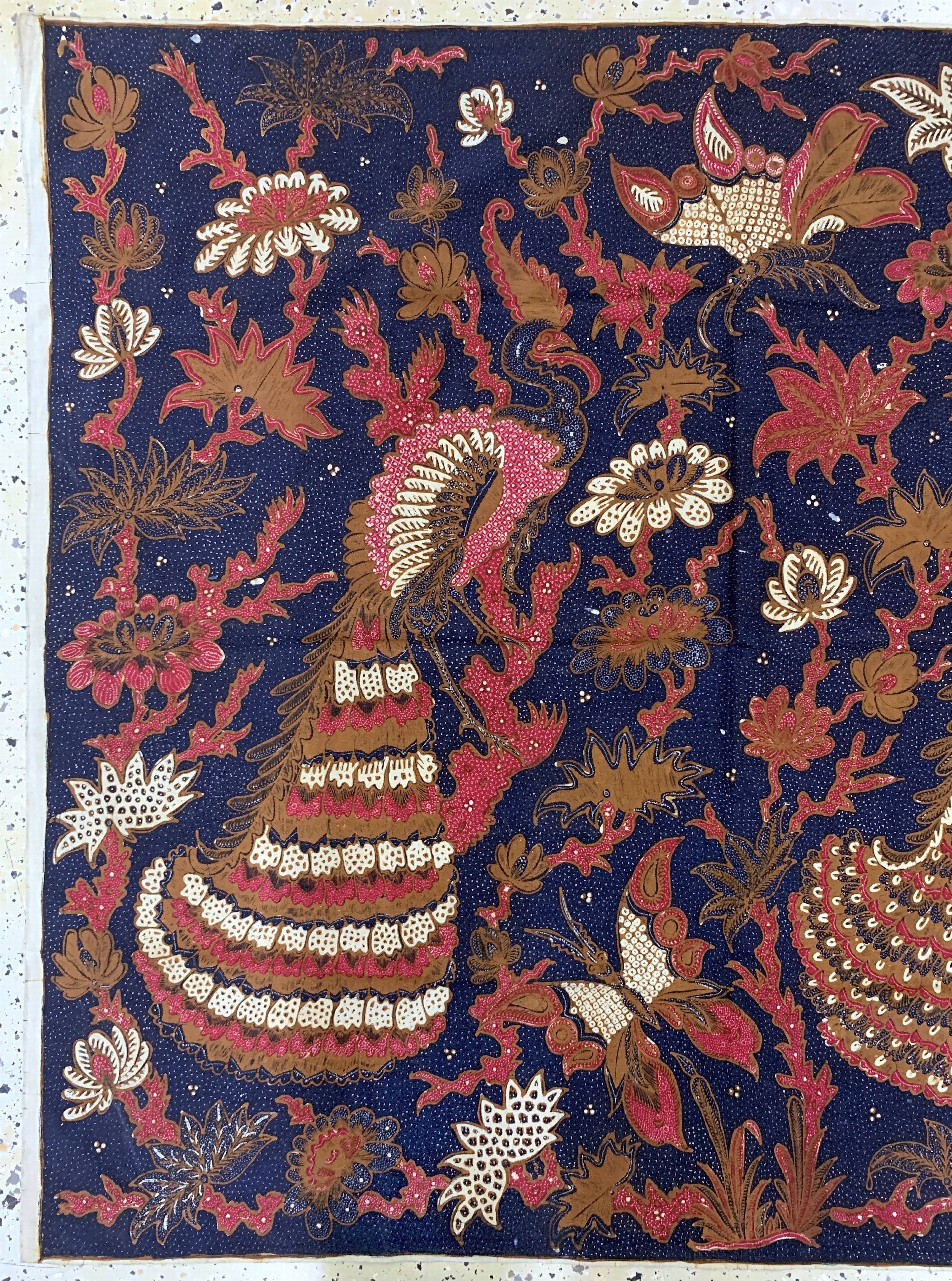Detail a: Kain Panjang, Java, Indonesien, Mitte 20.Jhd, Handgezeichnete Batik, ca. 240 x 106 cm, EHZ: 1-2