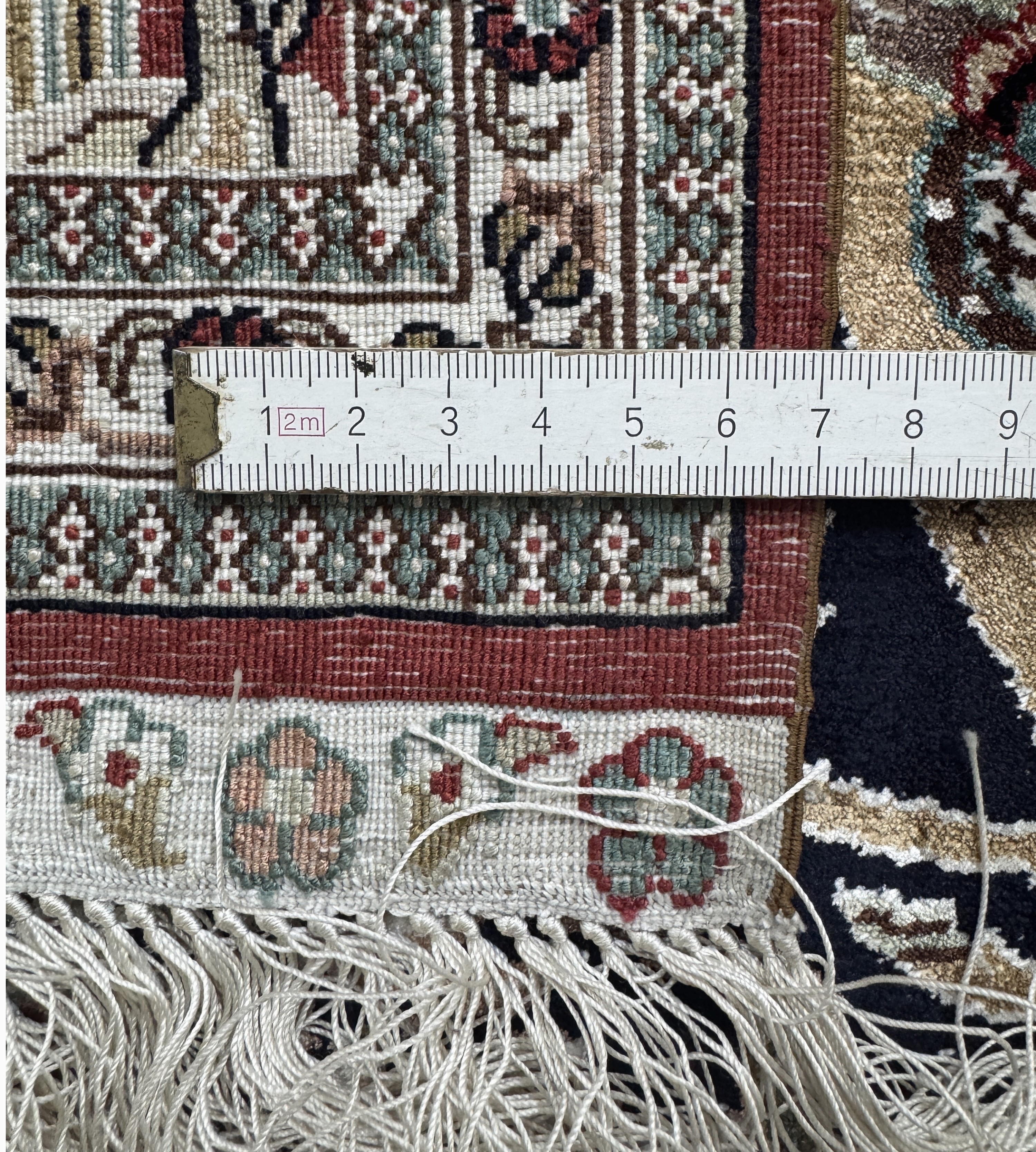 Detail f: Ghom Seide fein, China, Ende 20.Jhd, reine Naturseide, ca. 157 x 93 cm, ca. 1,0 Mio. Kn/qm, EHZ: 1-2