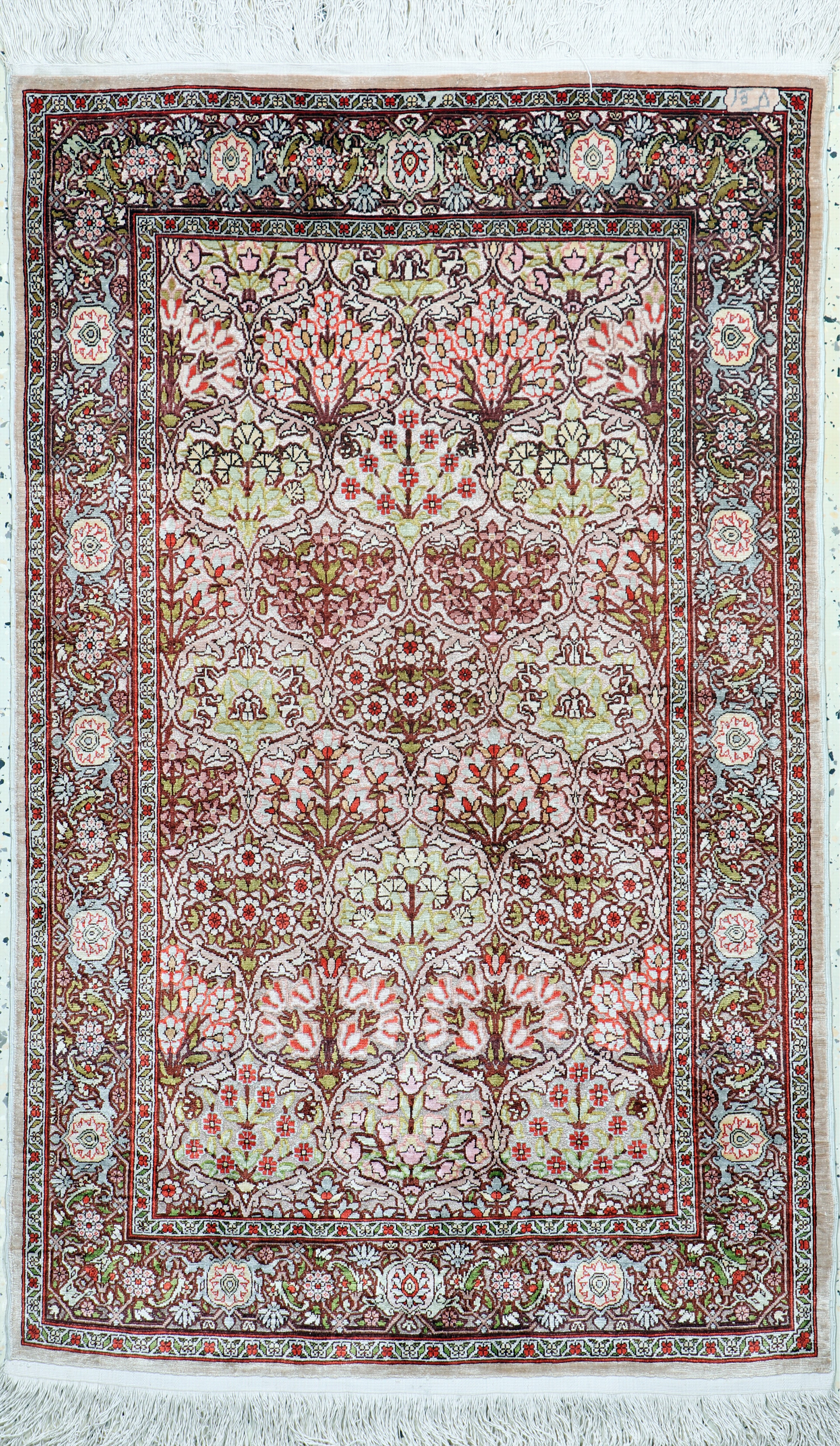 Image 27049380 - Hereke Seide fein, sign. Türkei, Ende 20.Jhd., reine Naturseide, ca. 115 x 74 cm, ...