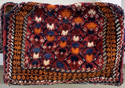 27049305c - Komplette´Mafrasch´, Persien, Anfang 20.Jhd, Wolle auf Baumwolle, ca. 110 x 50 x 60 cm, ...