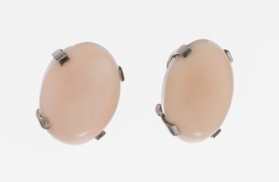 Image Paar 14 kt Gold Korallen-Ohrclips, WG 585/000, ovale Engelhautkorallencabochons ca. 20 ...