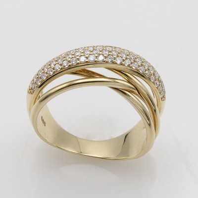 27049387a - Ring mit Brillanten, GG 585/000, Brill. in Pavéefassungen zus. ca. 0.55 ct Weiß/p, ...