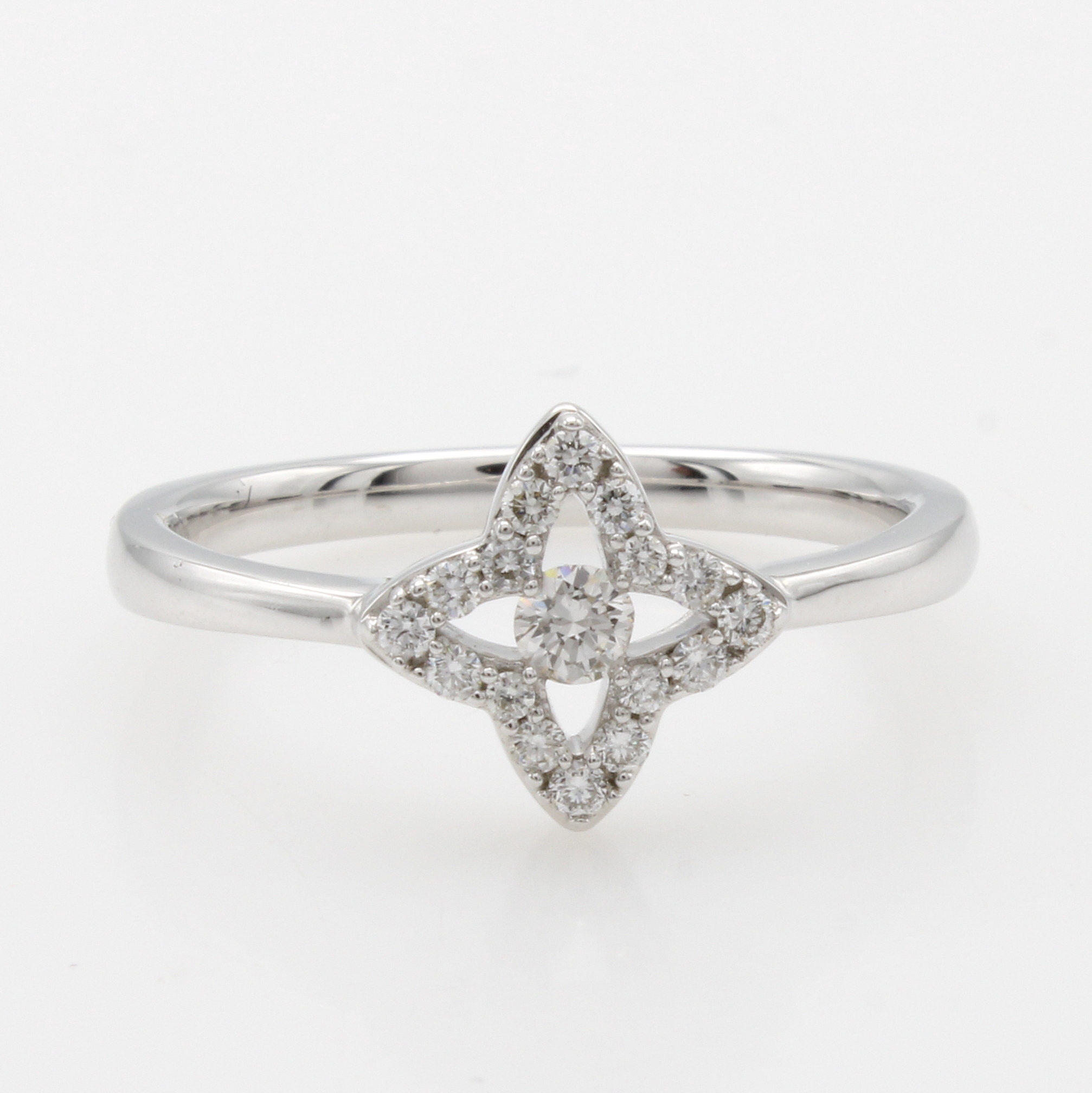 Image 27049480 - Ring mit Brillanten, WG 585/000, Brill. zus. ca. 0.25 ct Weiß/si, in anged. Sternform, ...