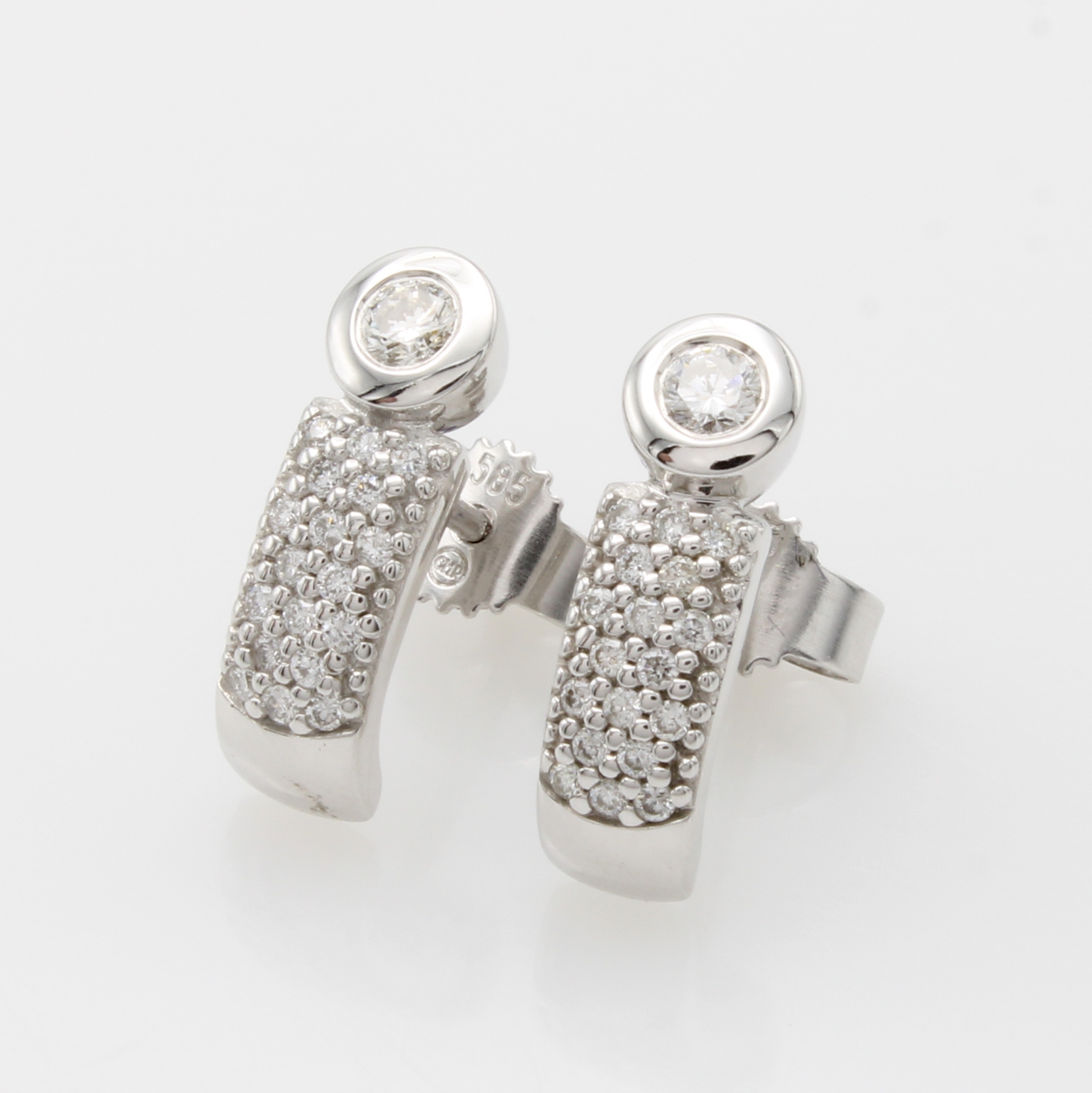 Image 27049487 - Paar Steckcreolen mit Brillanten, WG 585/000, 2 Solitäre u. Besatzbrill. zus. ca. 0.35 ...