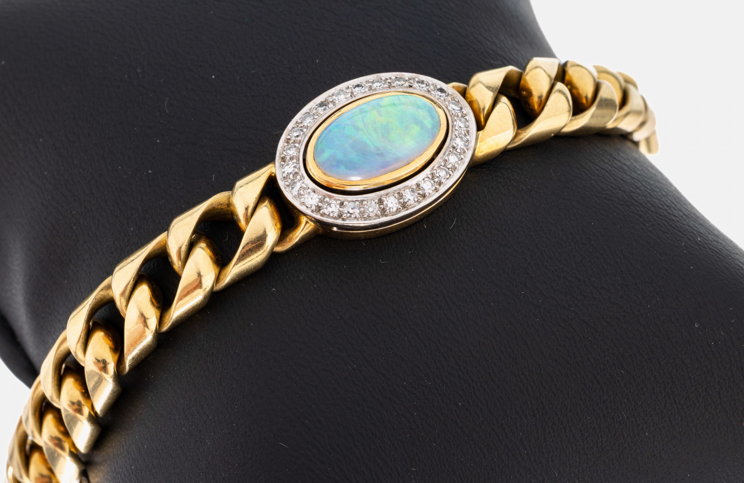 Image 27049967 - 18 kt Gold Opal-Diamant-Armband, GG/WG 750/000, Panzerband, Mittelteil mit ovalem ...