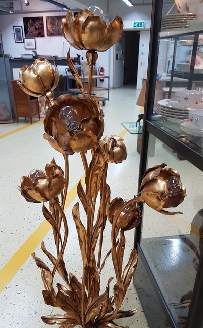 27049989e - Stehleuchte, Entwurf Hans Kögl, 1980er Jahre, wohl Modell 1771 H, 7 Brennstellen in ...