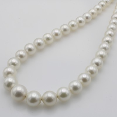 Image Südseeperlenstrang, im Verlauf gearb., weißePerlen ca. 10-13 mm, L. ca. 41.4 cm ...