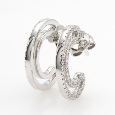 27050007a - Paar Klappcreolen mit Brillanten, WG 750/ 000, Brill. zus. ca. 0,54 ct. Weiß/si in C ...