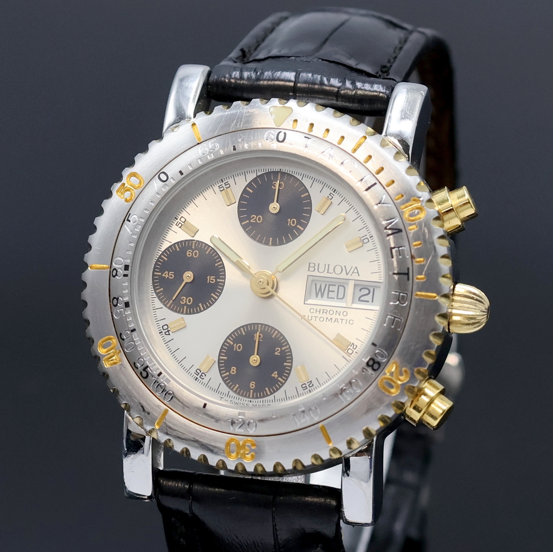 Detail a: BULOVA Armbandchronograph Referenz 4.043.0.0.80, Schweiz um 1995, Automatik, Edelstahl/verg., Boden verschr., Lünette m. 60er Teilung eins. drehb., ...