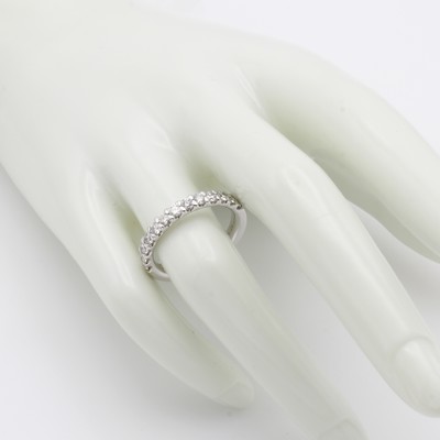 27050315b - Memoryring mit Brillanten, WG 750/000, Schiene halb bes. m. Brill. zus. 0,78 ct ...