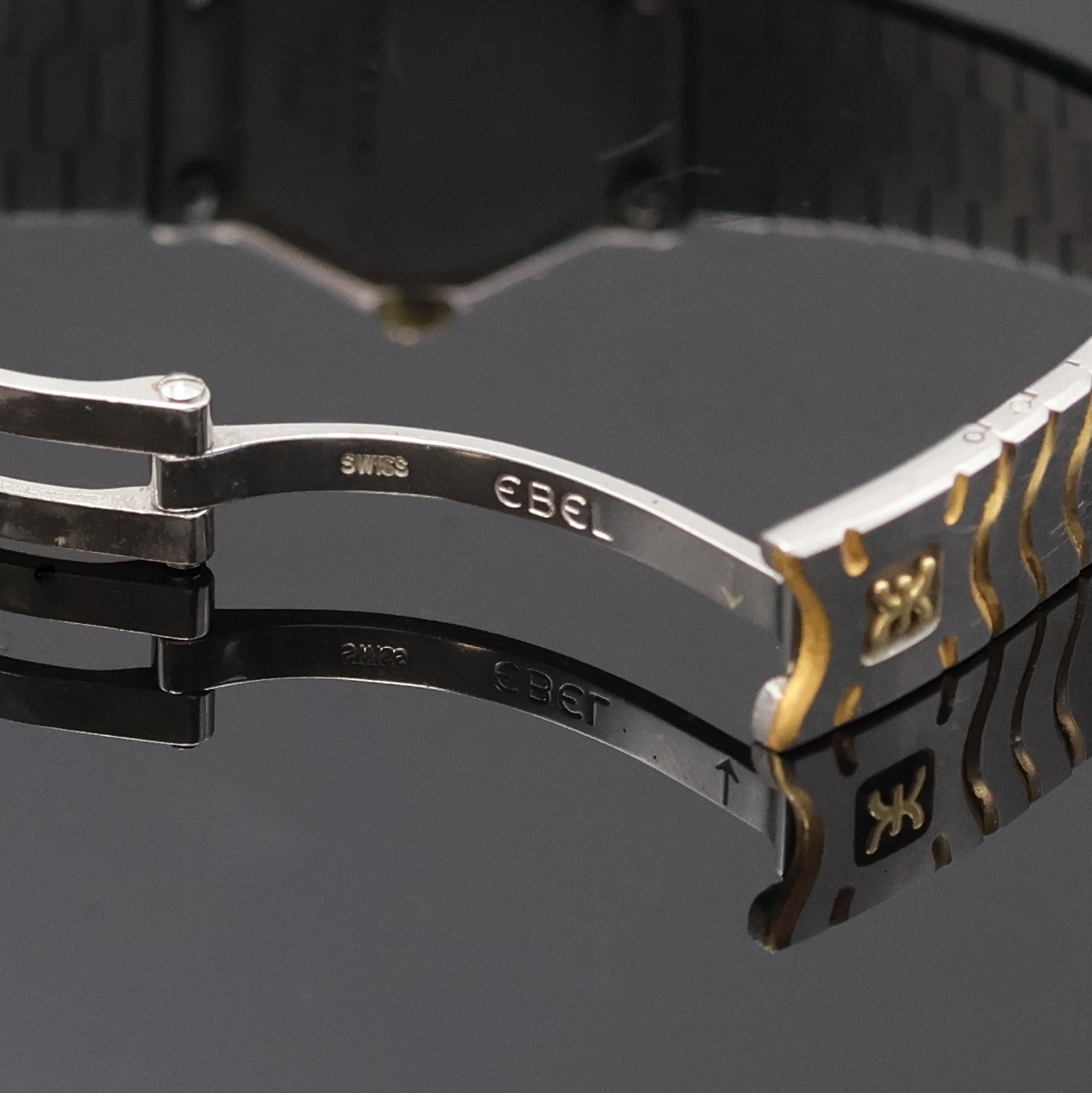 Detail c: EBEL Classic Sport Damenarmbanduhr Referenz 1057901, Schweiz um 2000, quarz, Monocoque- Geh. Edelstahl/Gold komb. inkl. Wellengliederband m. ...