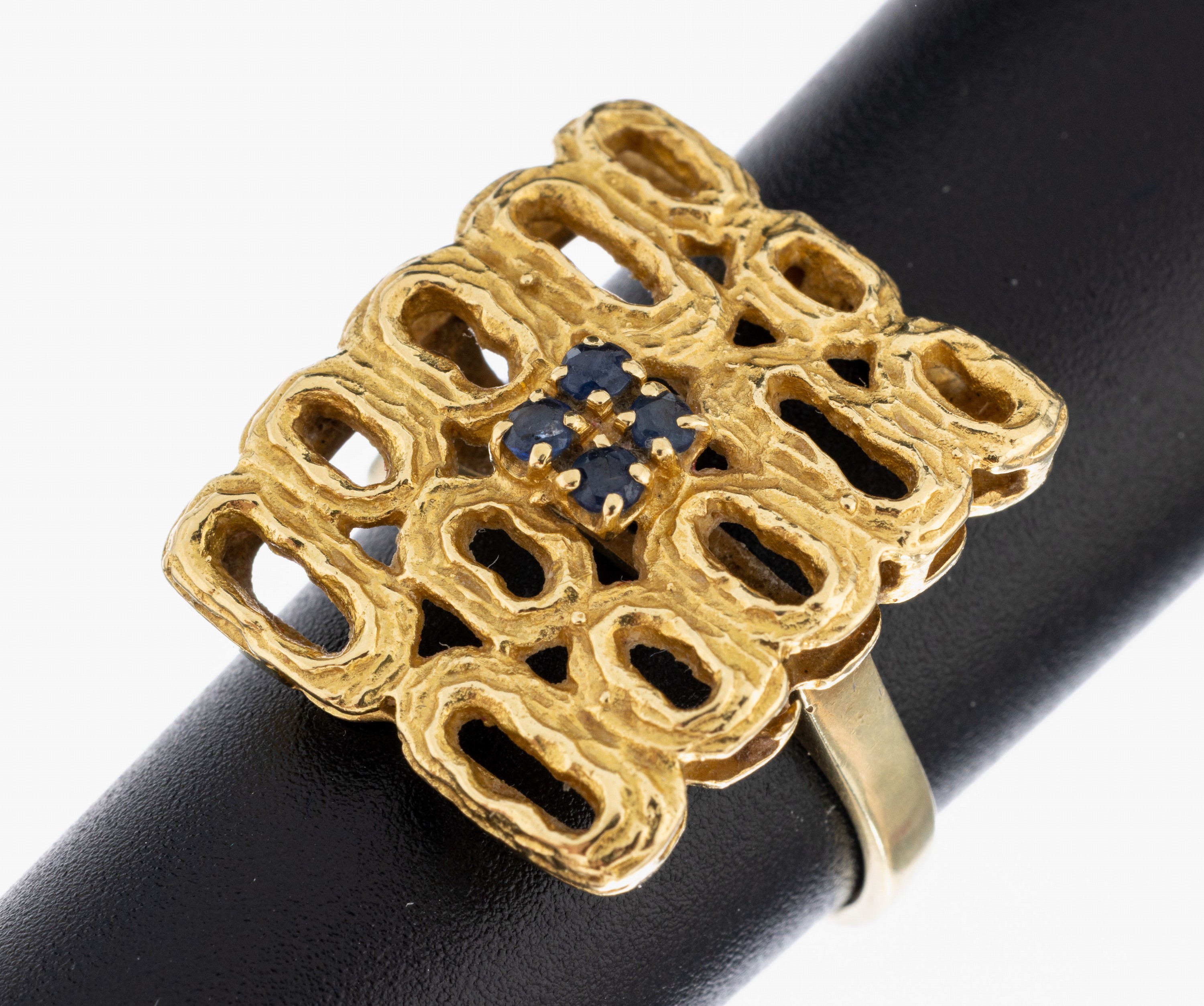 Image 27050632 - 18 und 14 kt Gold Saphir-Ring, GG 750/000 und 585/000 gepr., Ringkopf ehemals Glied ...