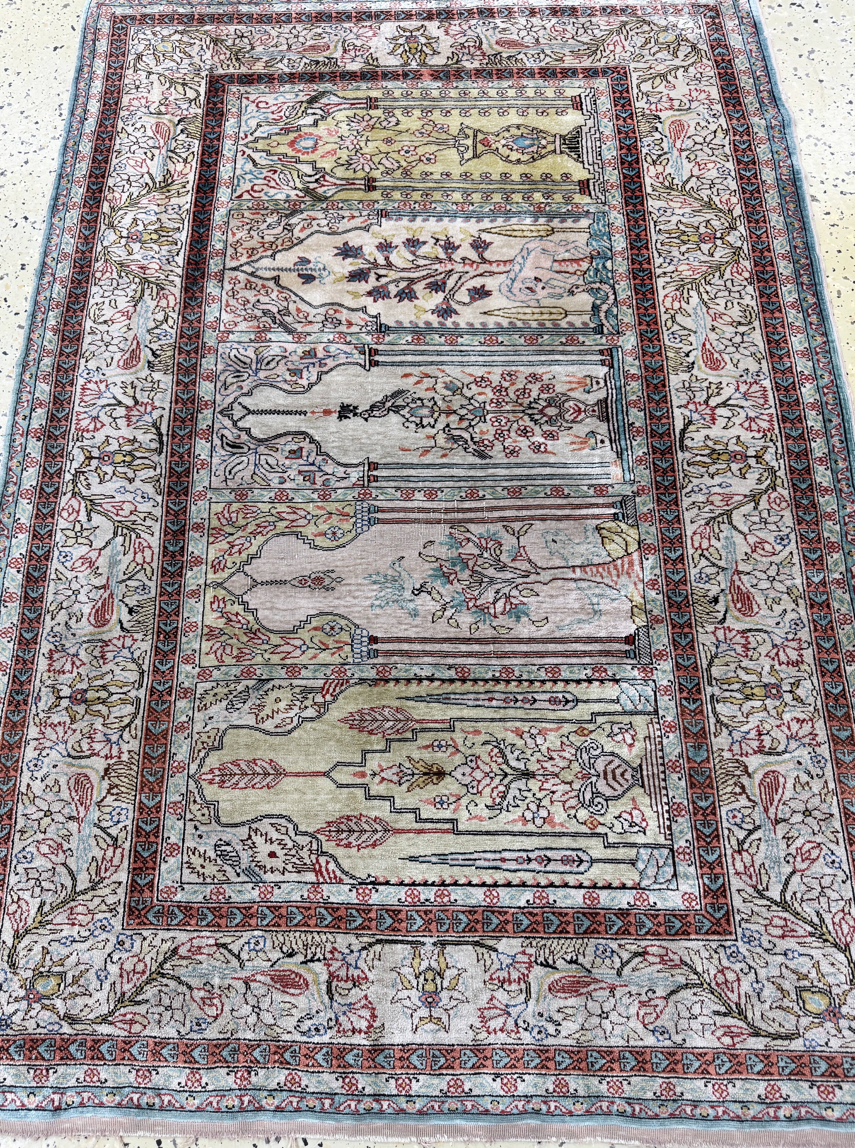 Detail d: Seiden Kayseri, Türkei, Mitte 20.Jhd, reineNaturseide, ca. 135 x 93 cm, EHZ: 2-3