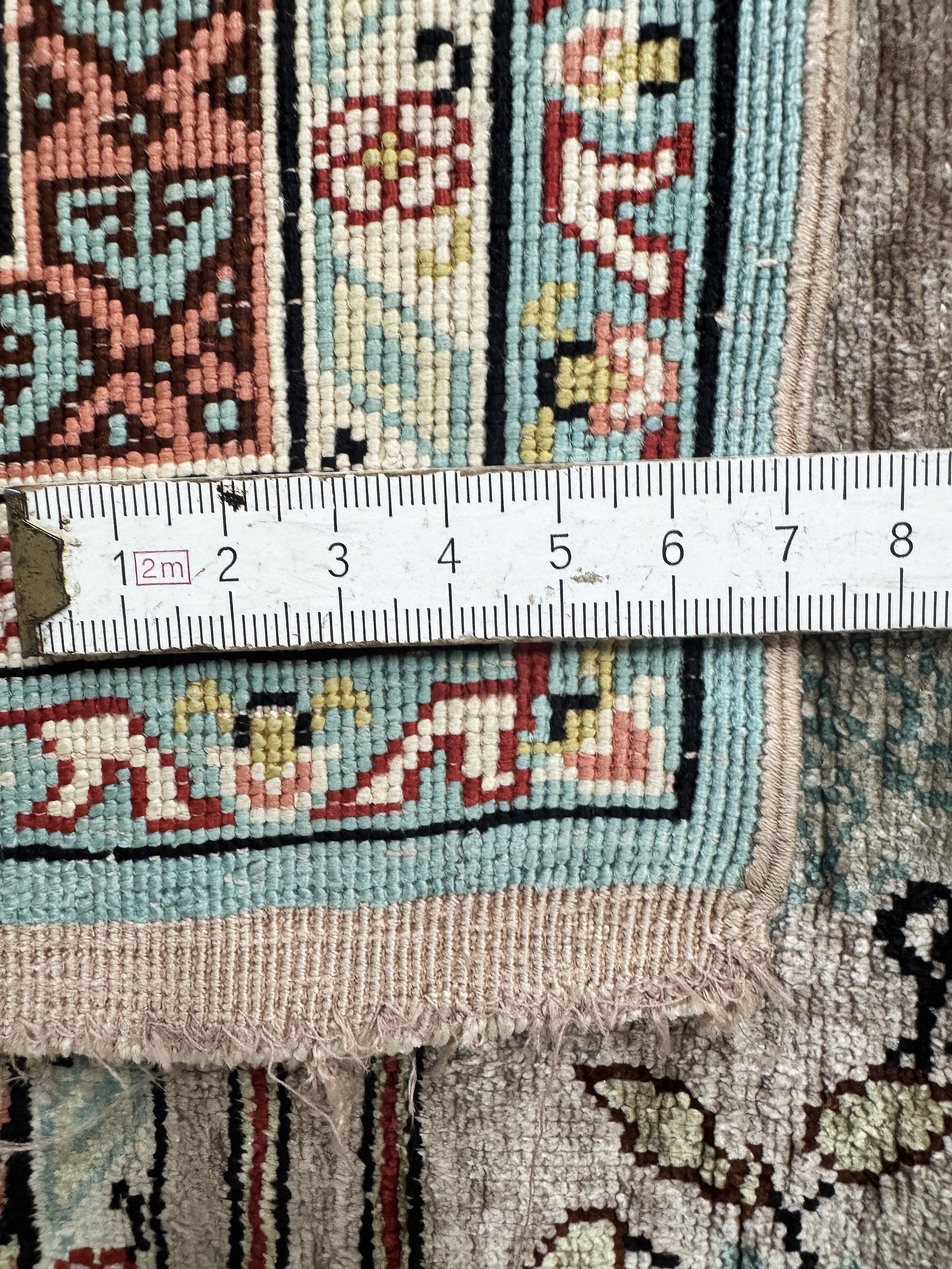 Detail e: Seiden Kayseri, Türkei, Mitte 20.Jhd, reineNaturseide, ca. 135 x 93 cm, EHZ: 2-3