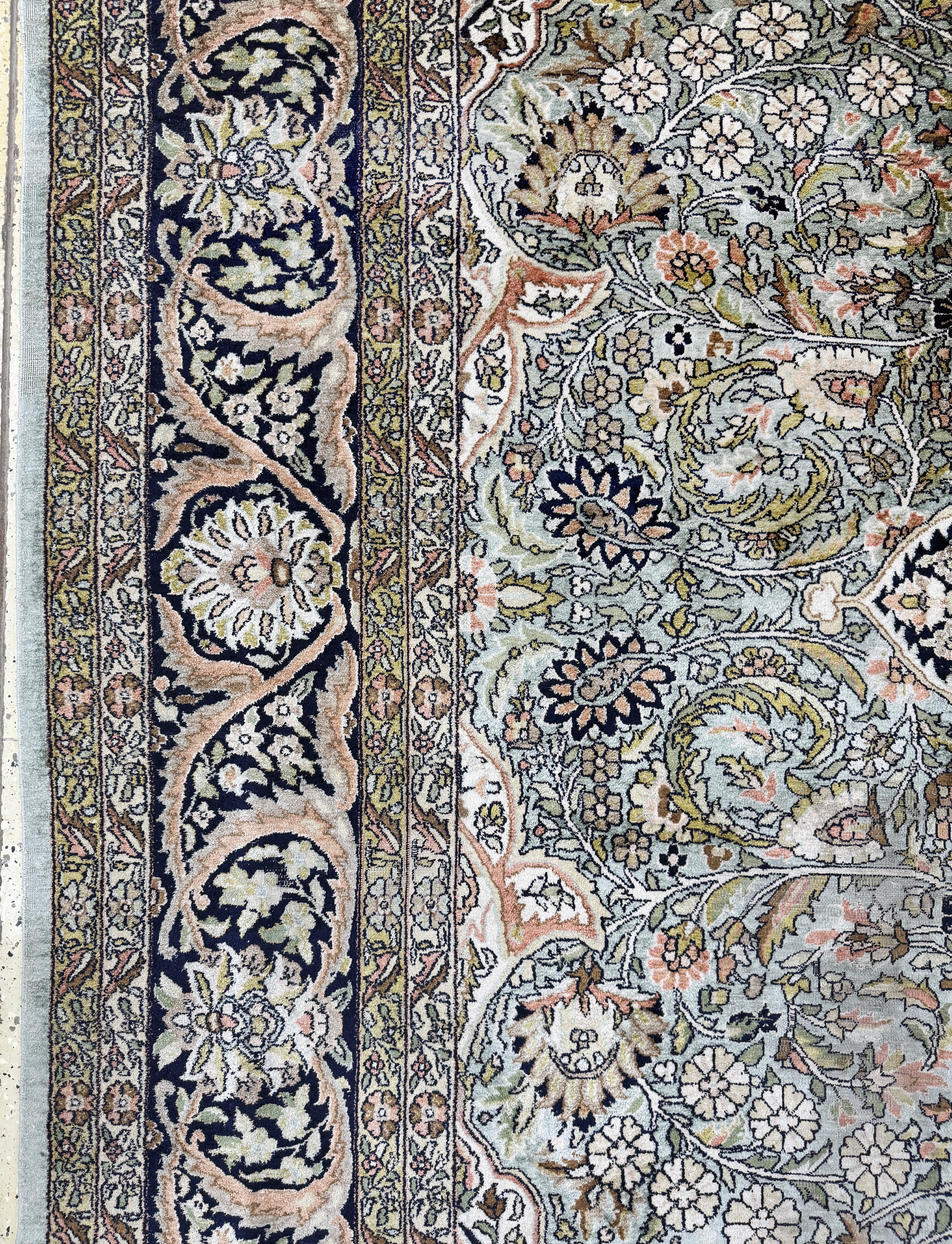Detail d: Kaschmir Seide, Indien, Ende 20.Jhd, merzerisierte Baumwolle, ca. 375 x 270 cm, EHZ: 2-3