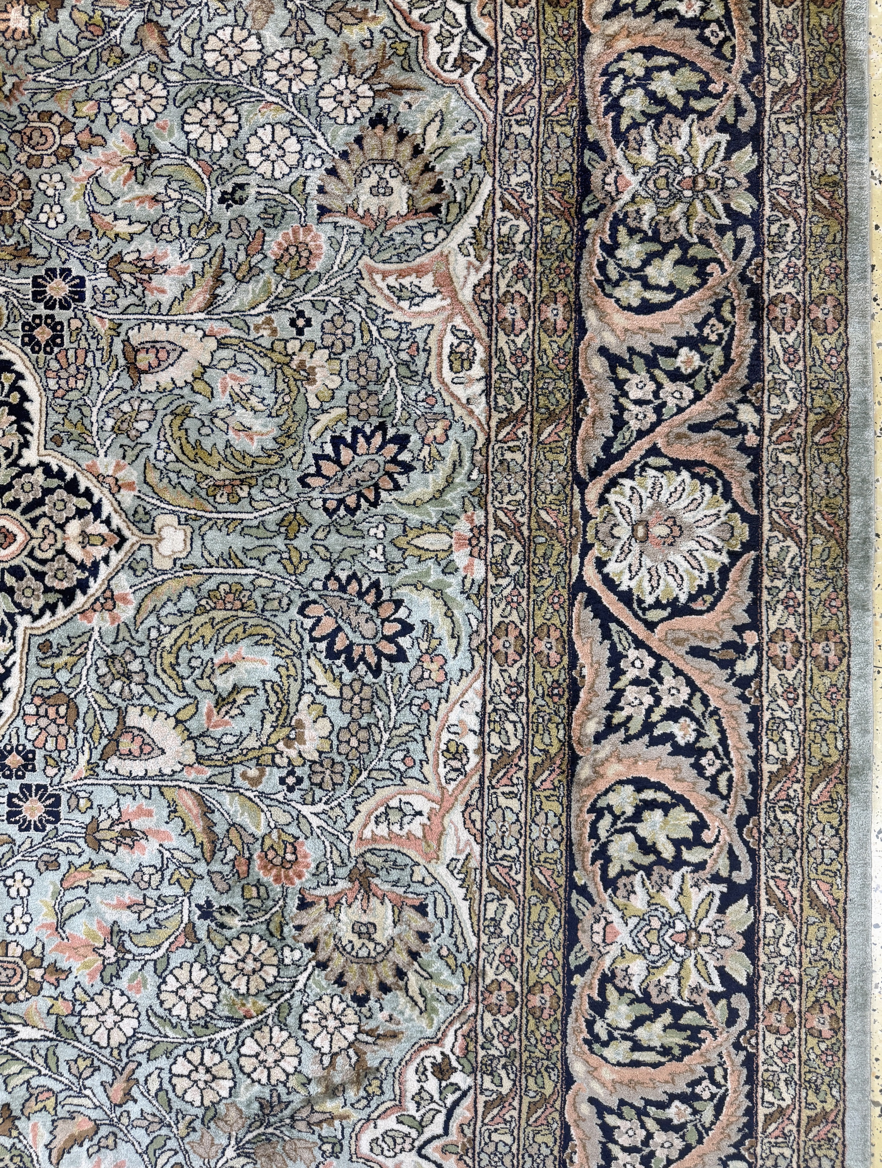 Detail f: Kaschmir Seide, Indien, Ende 20.Jhd, merzerisierte Baumwolle, ca. 375 x 270 cm, EHZ: 2-3