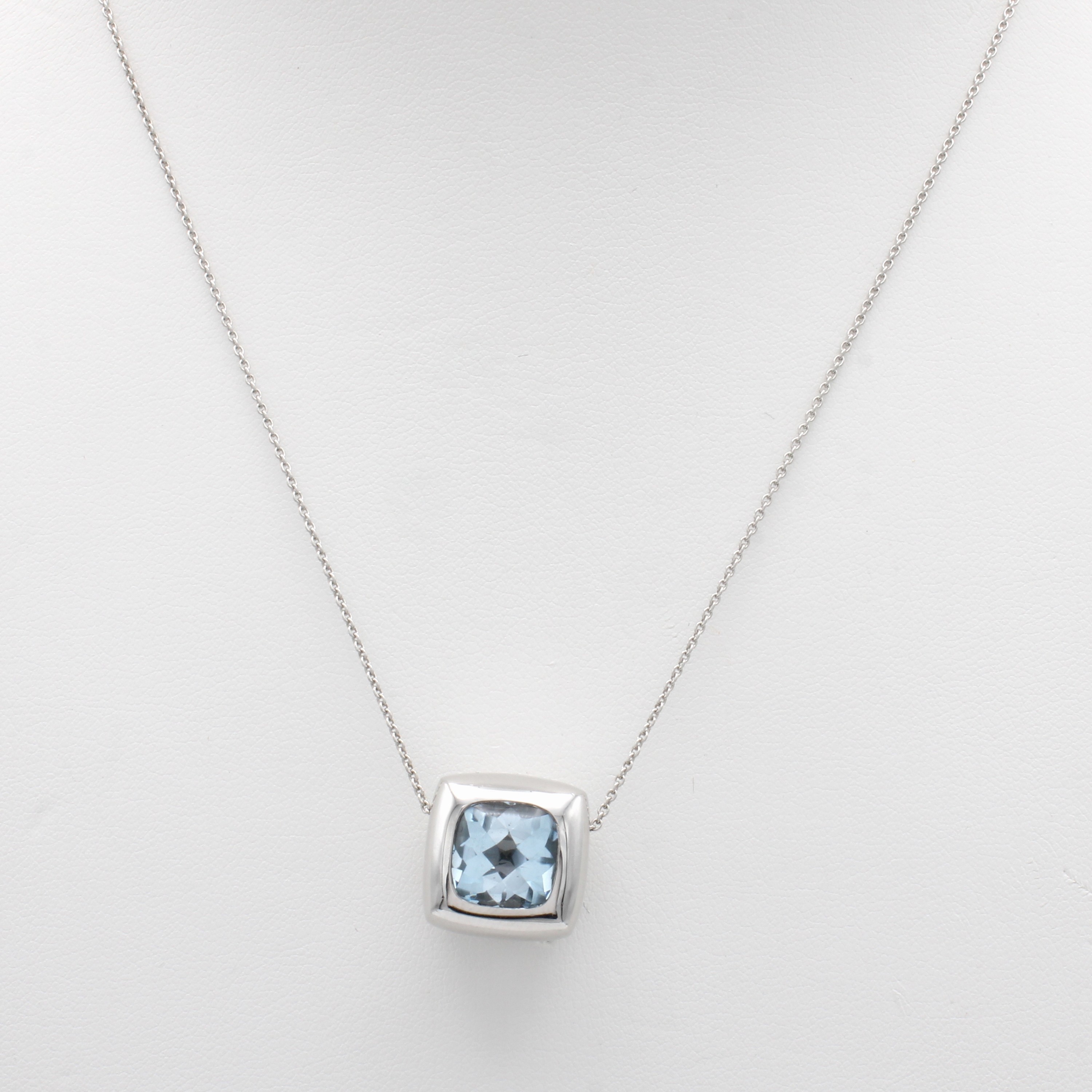 Image 27050666 - Anhänger mit Blautopas an Kette, WG 750/000,quadratischer Blautopas (beh.) ca. 8 ct, L. ...