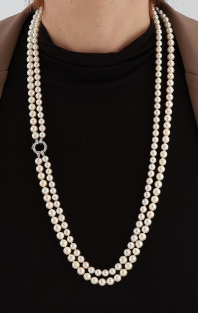 27050614e - Perl-Collier mit 14 kt Gold Diamant- Schmuckschließe, WG 585/000, 2-rhg. ...