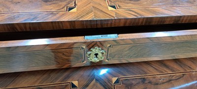 27050626j - Cylinder office/writing secretary, Louis- Seize, around 1780, walnut veneer, three- ...