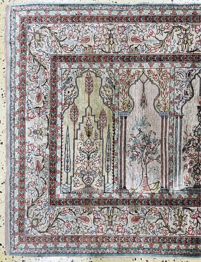 27050658b - Seiden Kayseri, Türkei, Mitte 20.Jhd, reineNaturseide, ca. 135 x 93 cm, EHZ: 2-3 ...