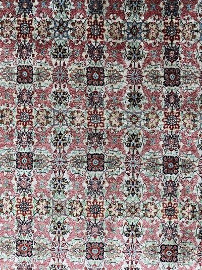 27050659b - Ghom Seide fein, Persien, Ende 20.Jhd, reine Naturseide, ca. 157 x 100 cm, ca. 1,0 Mio. ...