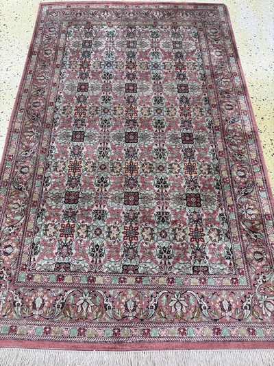 27050659d - Ghom Seide fein, Persien, Ende 20.Jhd, reine Naturseide, ca. 157 x 100 cm, ca. 1,0 Mio. ...