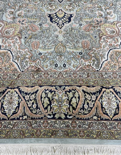 27050661h - Cashmere silk, India, late 20th century, mercerized cotton, approx. 375 x 270 cm, ...