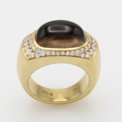 27050714a - Ring mit Rauchquarz und Brillanten, GG 750/000. Brill. zus. ca. 0.48 ct feines Weiß/ ...