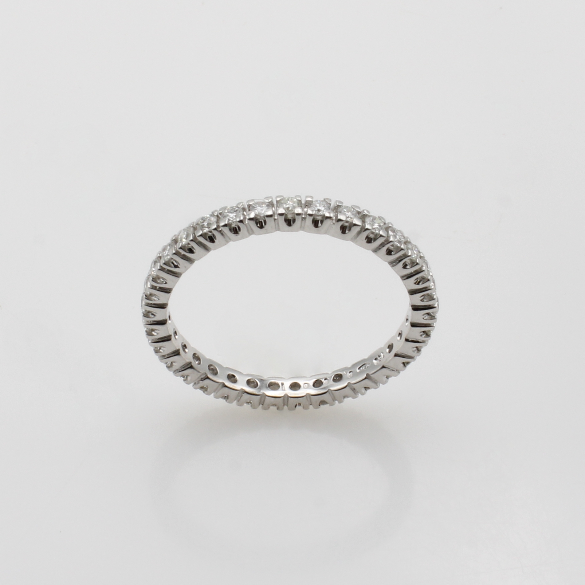 Image 27050842 - Memoryring mit Brillanten, WG 750/000, 34 Brill. in Krappenfassung zus. ca. 0.50 ct ...