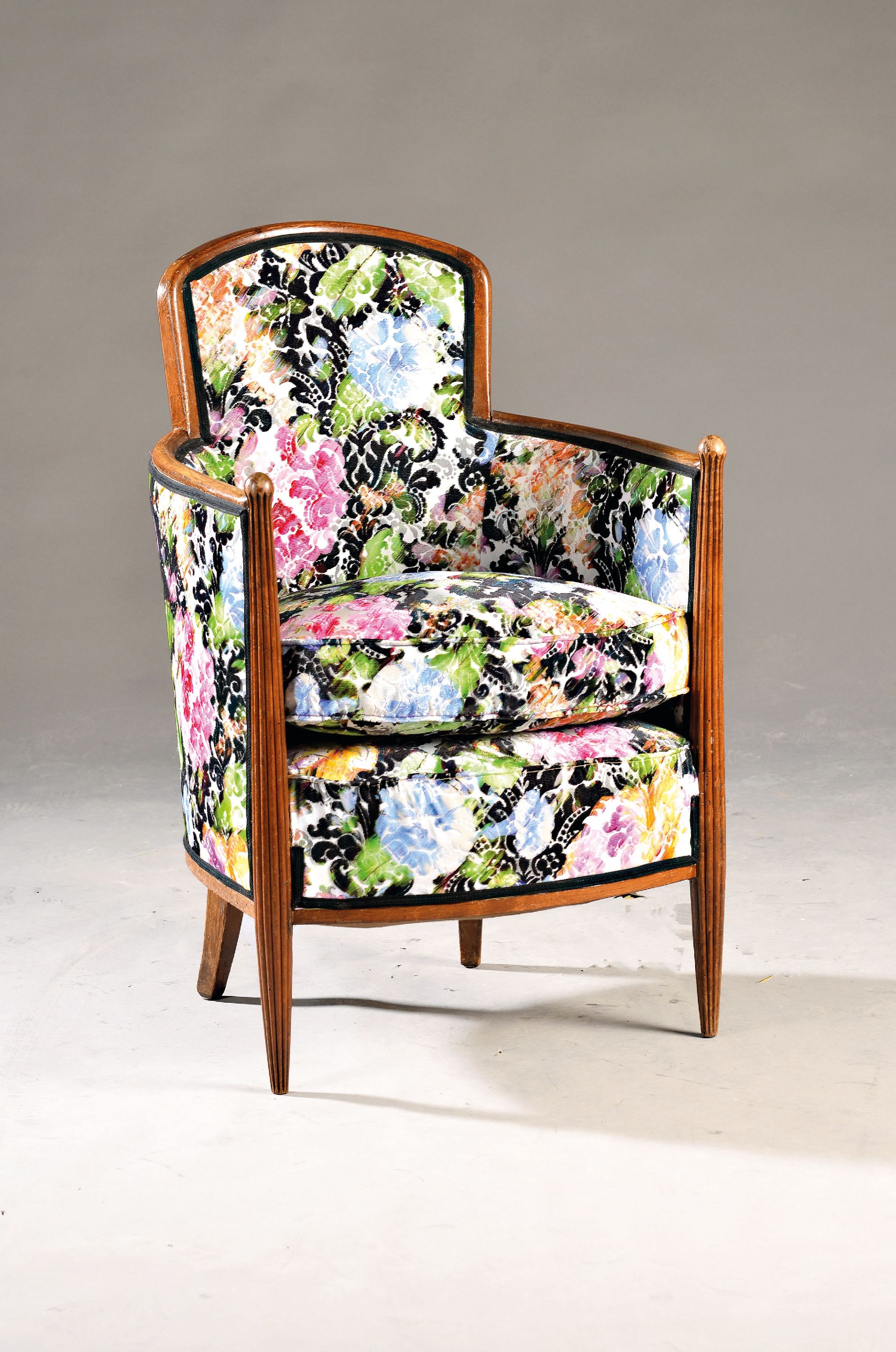 Image 27050862 - Art-Deco-Armlehnsessel, Frankreich, 1930er Jahre, Nußbaum massiv, gepolstert und ...