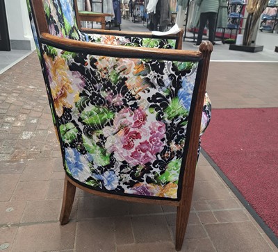 27050862b - Art-Deco-Armlehnsessel, Frankreich, 1930er Jahre, Nußbaum massiv, gepolstert und ...