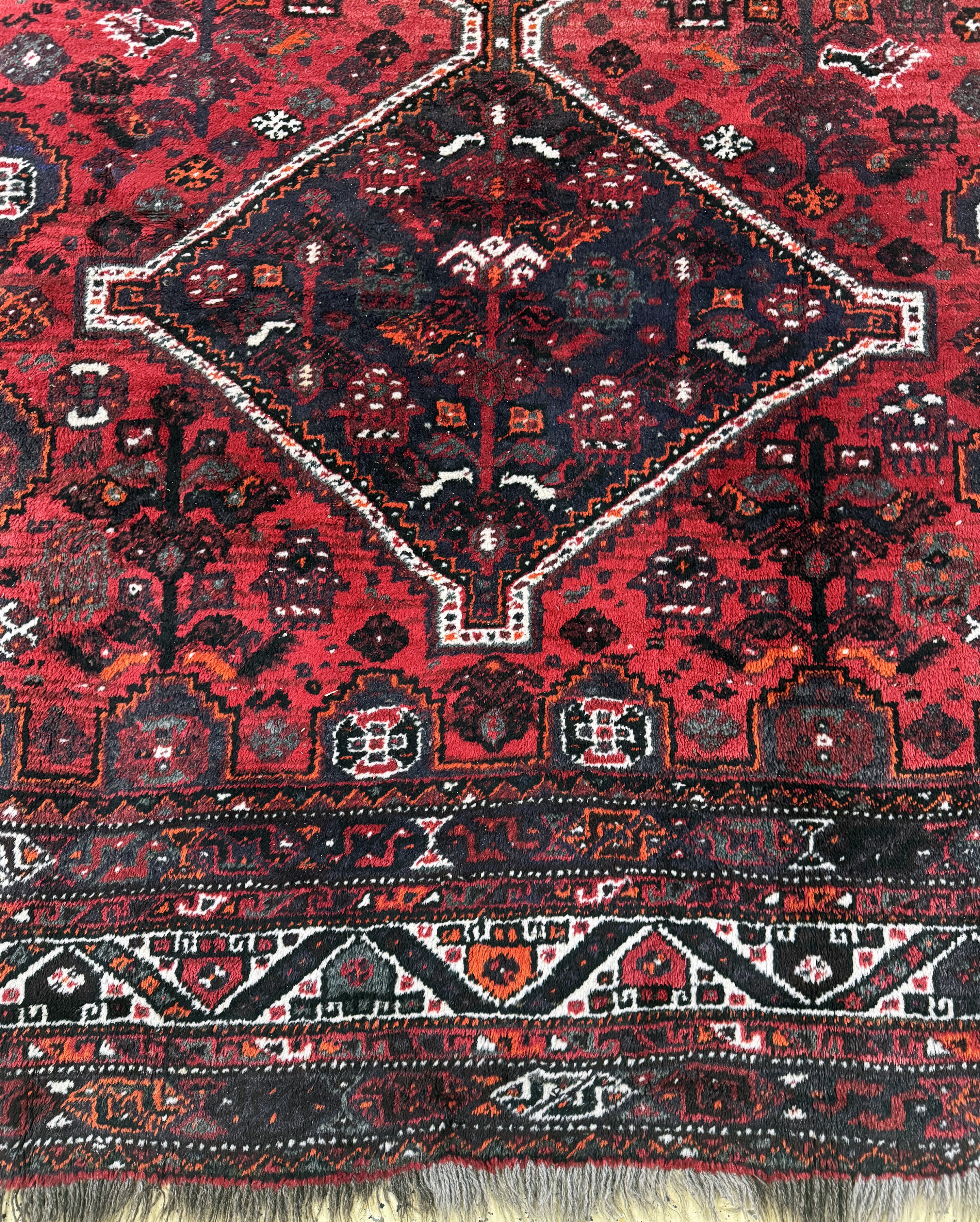 Detail c: Schiraz, Persien, Mitte 20.Jhd, Wolle auf Wolle, ca. 335 x 215 cm, EHZ: 2